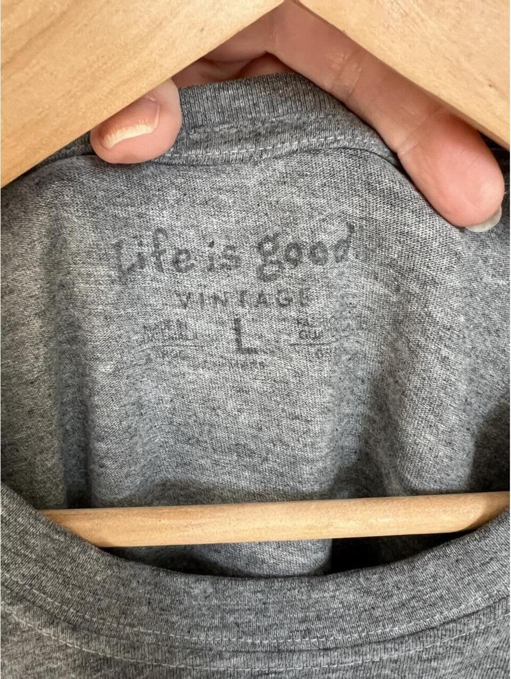 Life is Good running dog graphic tee gray casual T-shirt - Picture 2 of 3